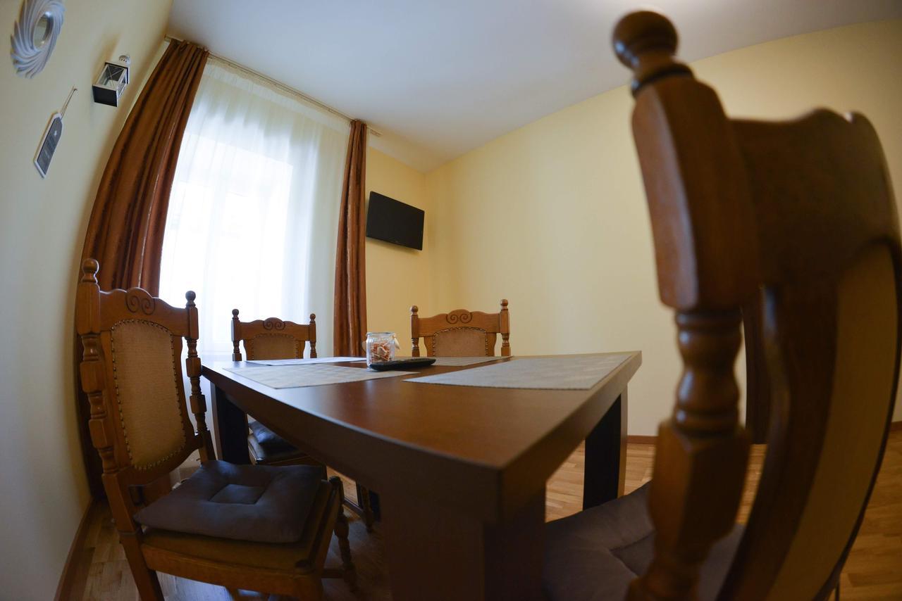 Apartment Luca Poarta Schei บราชอฟ ภายนอก รูปภาพ